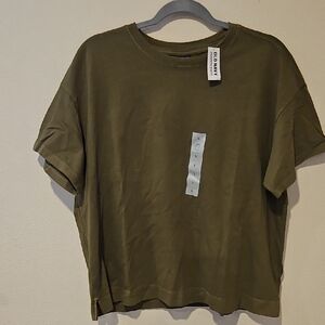 Old Navy Short Sleeve Tee in Olive